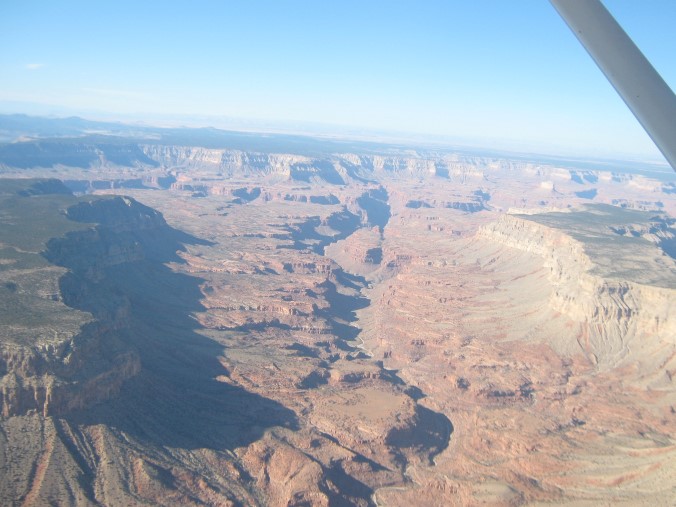 Vliegen boven Grand Canyon area 